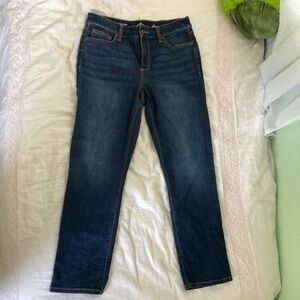 NWOT Straight Leg St John’s Bay size 8 short jeans